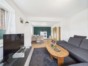 Wohn-/Esszimmer