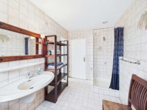 Elternbadezimmer