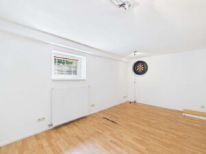 Keller Zimmer 2
