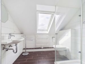 Badezimmer DG
